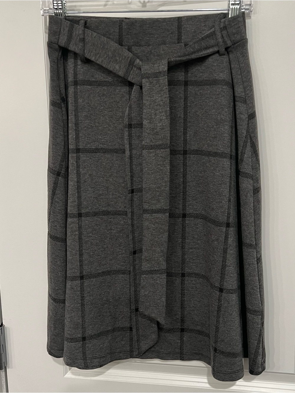 Olivia Blu Grey/Black Plaid Skirt with Tie Front Size XL